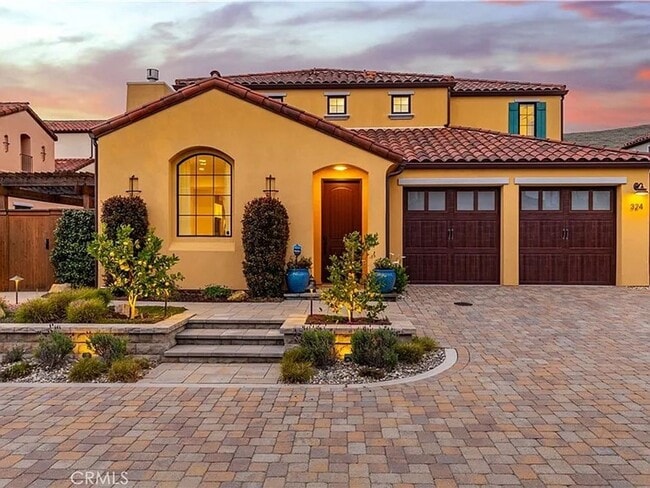 Beautiful Spacious Home in the Tuscano Com... - Beautiful Spacious Home in the Tuscano Com...
