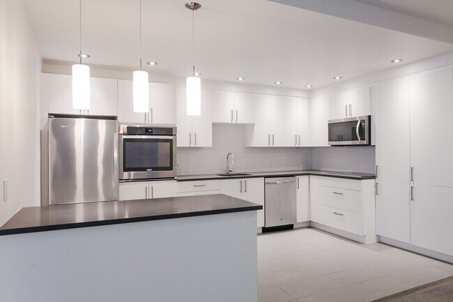 Photo - 3495 Rue de la Montagne Unit 606