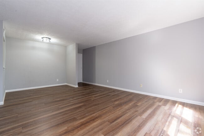 1BR, 1BA - 775SF - Primary Bedroom - Minor Lane