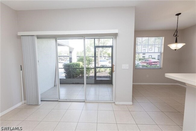 Building Photo - 7975 Preserve Cir Unit 1013