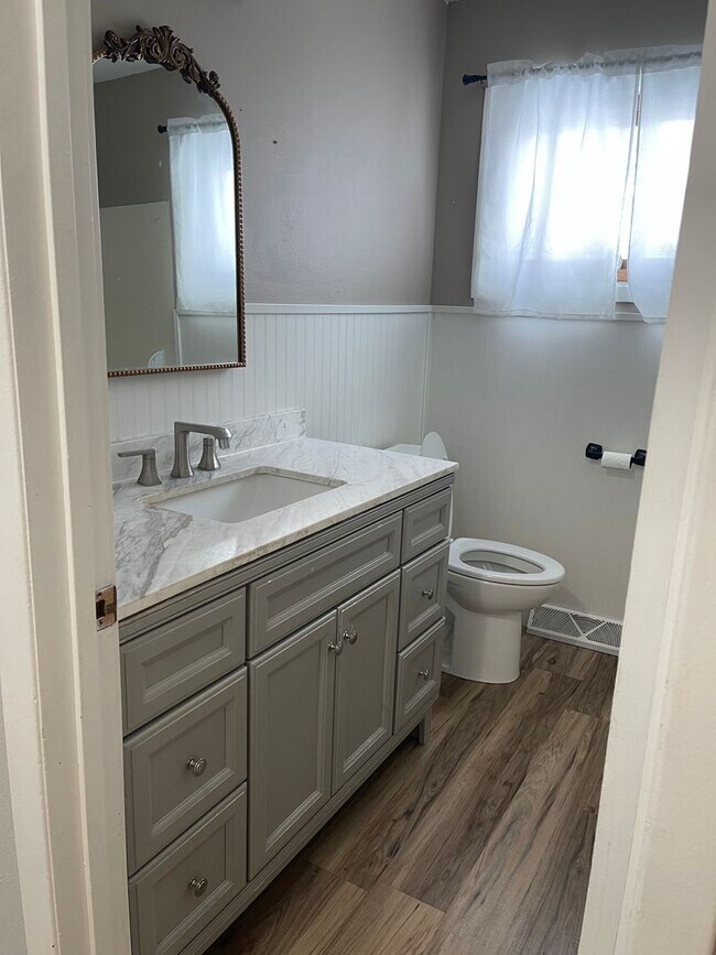 Photo - Lovely Single Family House