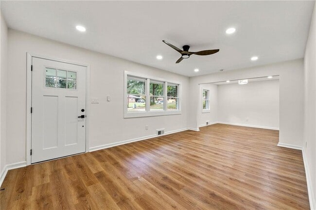 Photo - 1869 Joseph Ct