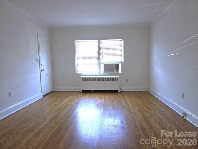 Photo - 523 Willoughby St Unit 1