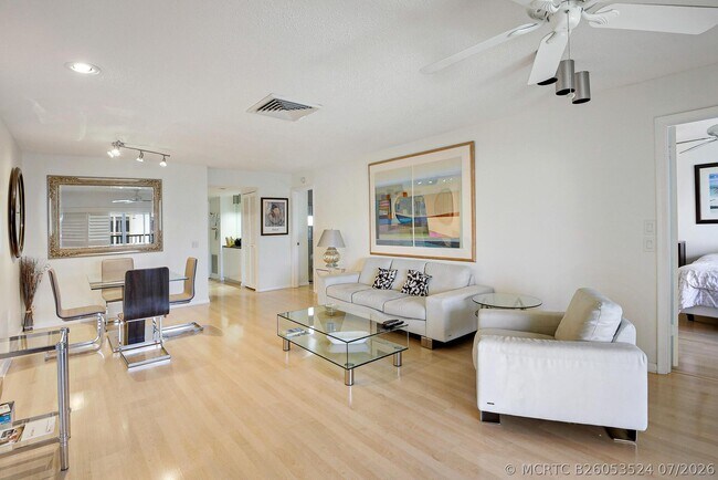 4230 Deste Ct Unit 303