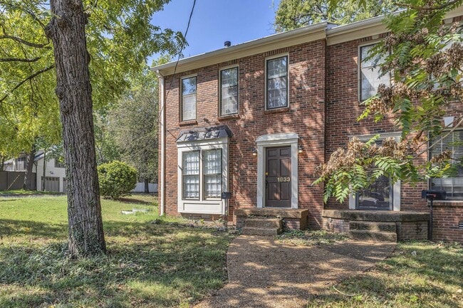 Photo - Amazing 2BE/2.5BA duplex in the heart of Belmont & Hillsboro Village!