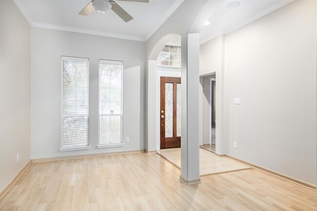 Photo - 179 Greenridge Cir