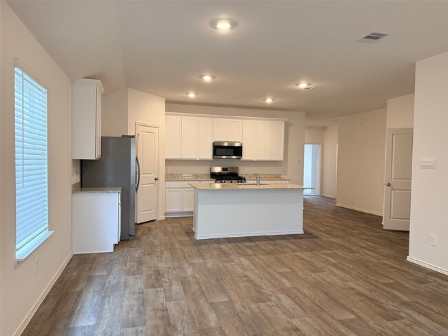 Photo - 3807 Axyl Run Ct