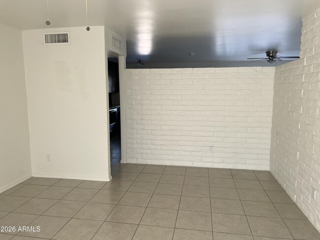 Photo - 1622 E Del Rio Dr