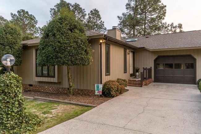 Building Photo - 116 Sandham Ct Rental