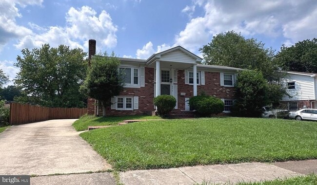 Building Photo - 4214 Evergreen Dr Rental
