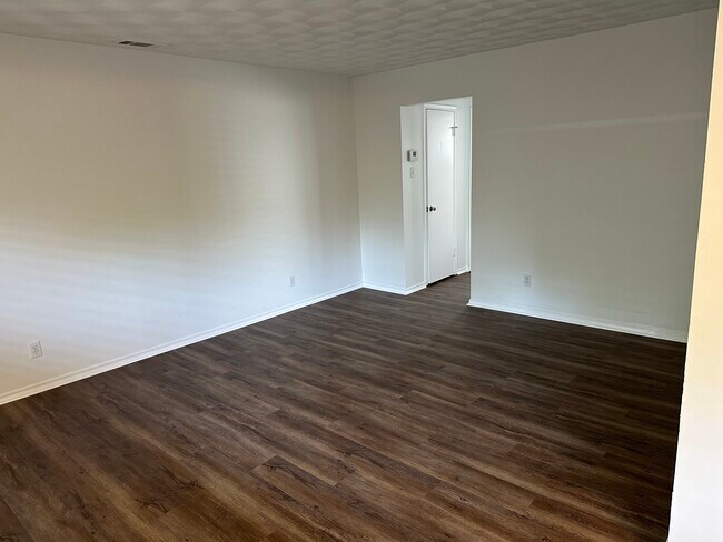 Photo - 6205 Oram St Unit H