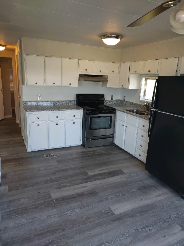 Photo - 900 9th Ave E