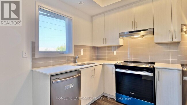 Photo - 225 Birmingham St