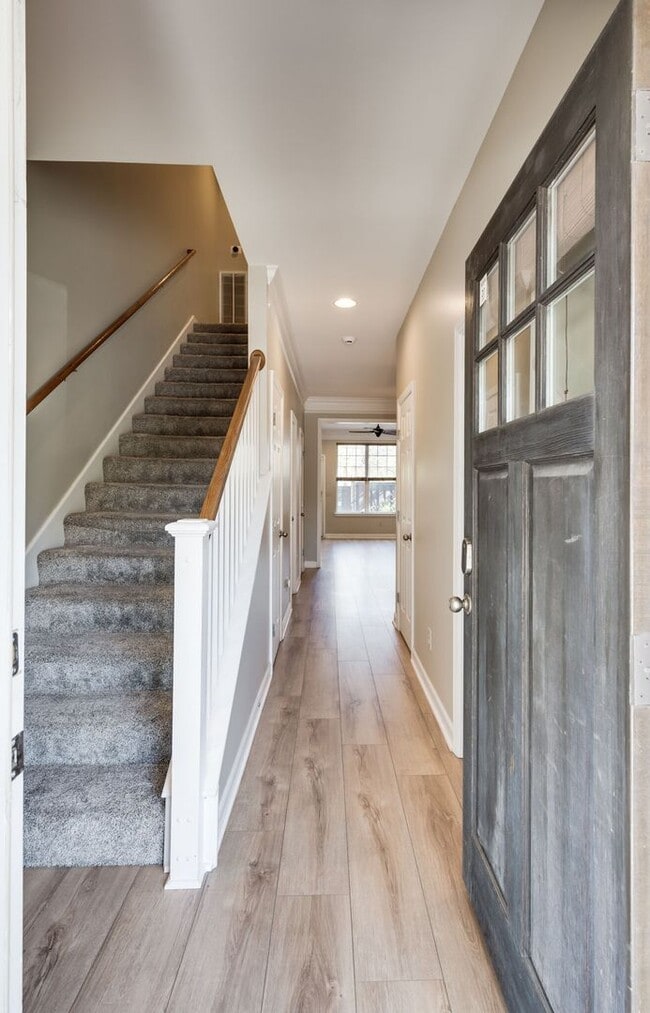 Photo - Awesome 2BE/2.5BA in the Pristine Park at ...