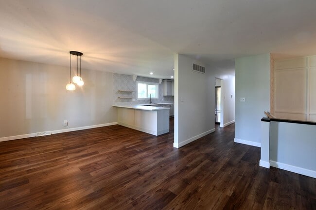 Photo - 2706 Christy Ave