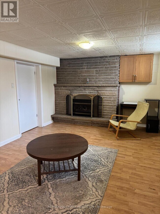 Photo - 207 Lawrence Ave