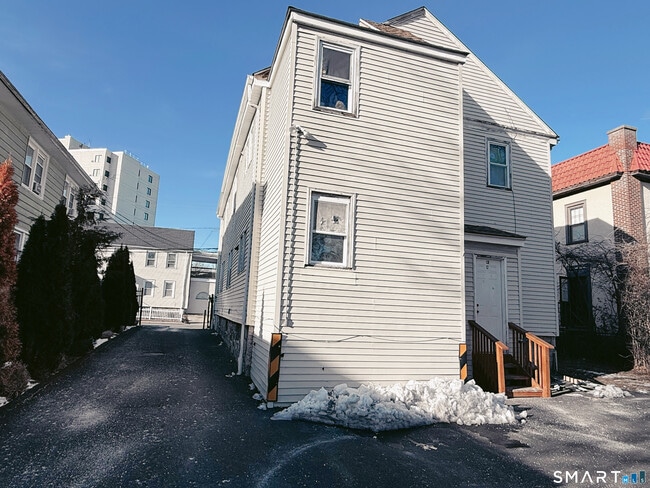 Photo - 2 Washington Ct Unit 12