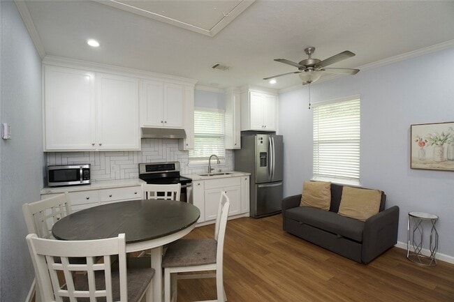 Photo - 3710 Yellowstone Blvd