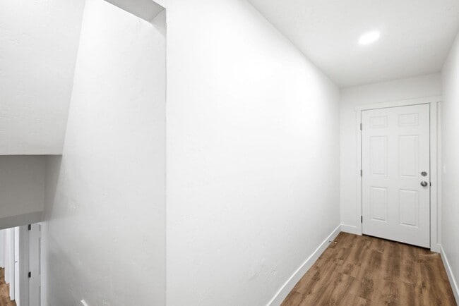 Photo - 781 S 1800 W