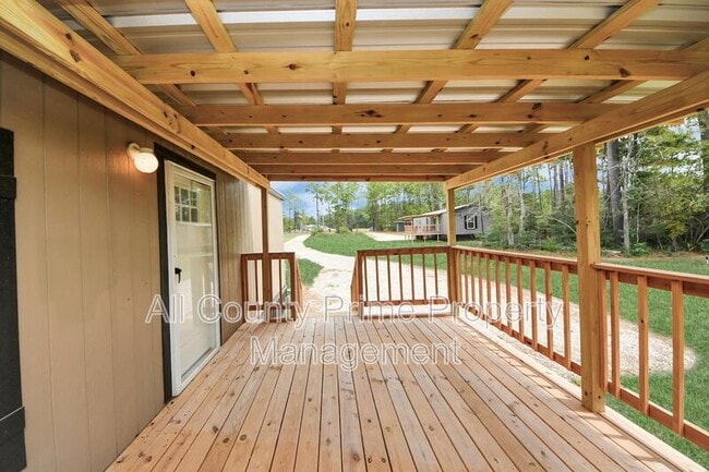 Photo - 1560 Brown Rd