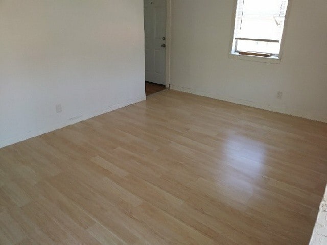 Photo - 2409 Oak Dr