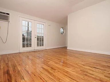 Building Photo - 319 Winthrop St