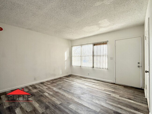 Photo - AVAILABLE NOW!! 1/2 OFF FIRST MONTH"S RENT!