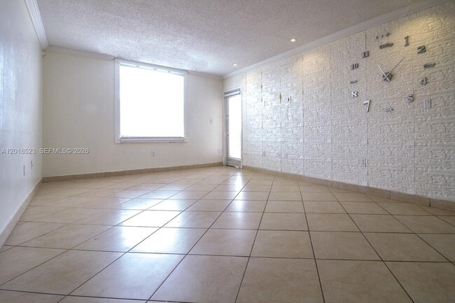 Photo - 5775 W 20th Ave Unidad 404