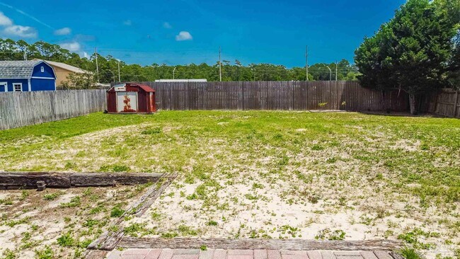 Photo - 2104 Frontera St