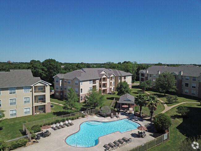 Building Photo - Signature Park Apts