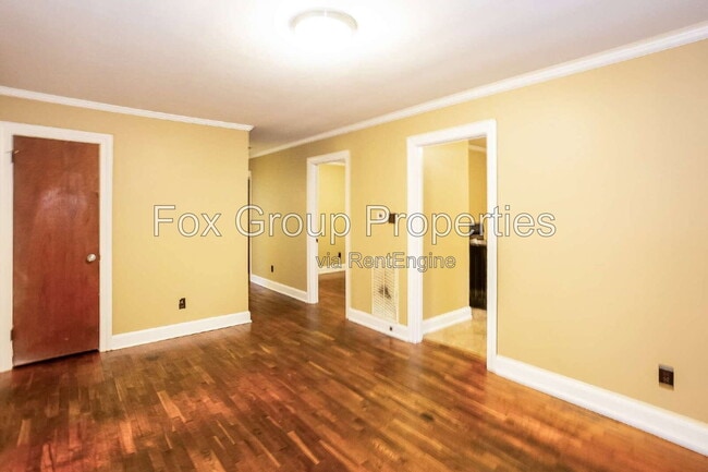 Photo - 526 Hickory Ave