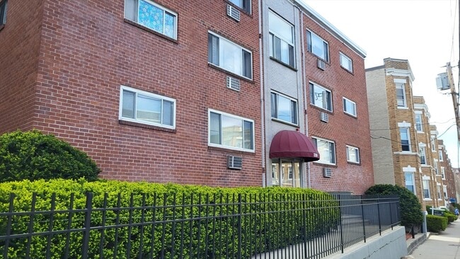 Photo - 239 Kelton St Condo Unit 24