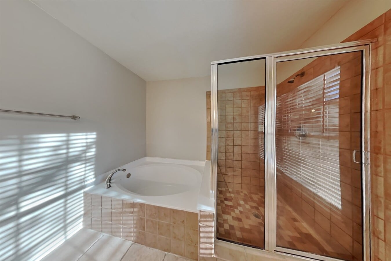 Photo - 7611 Round Grove Ln