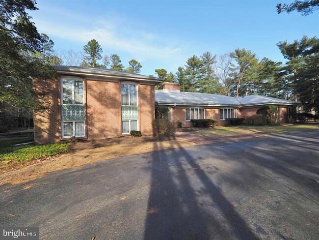 Building Photo - 600 Glenside Rd