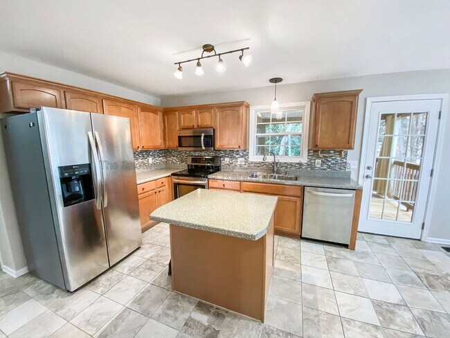 Photo - 3312 Maple Valley Ln
