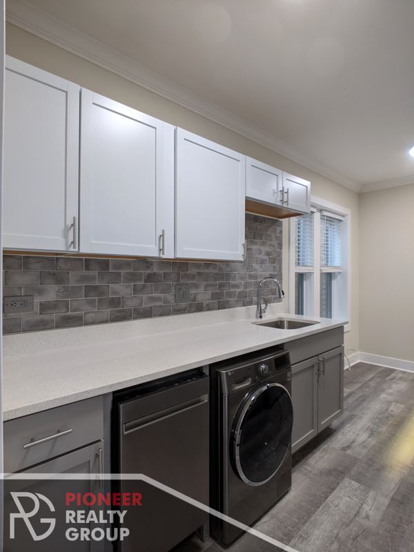 Photo - 3821 N Greenview Ave Unit 1E