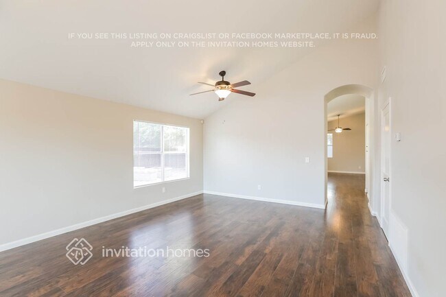 Photo - 1002 W Chicago Ct