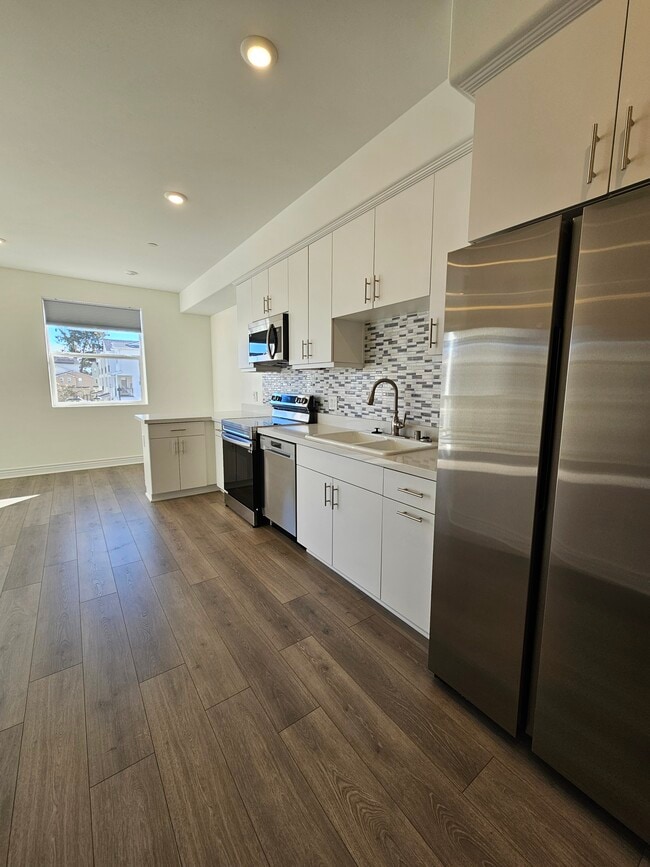 Photo - 925 Madonna Rd Unidad 201