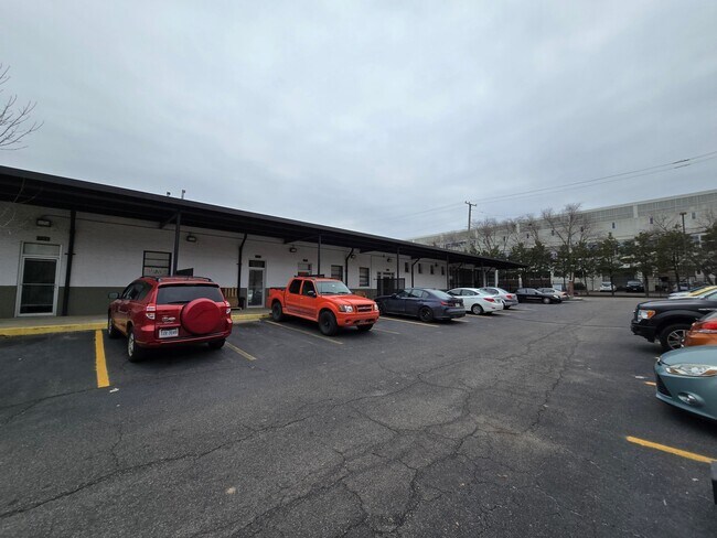 Photo - 1011 W Marshall St Unidad 113