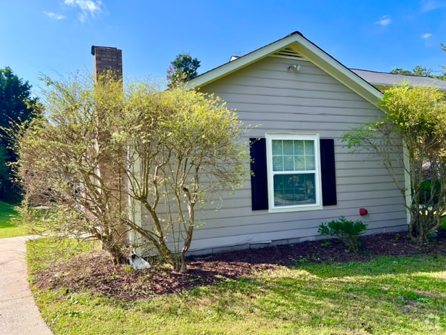 Building Photo - 2614 Dorian Dr SW Unit A Rental
