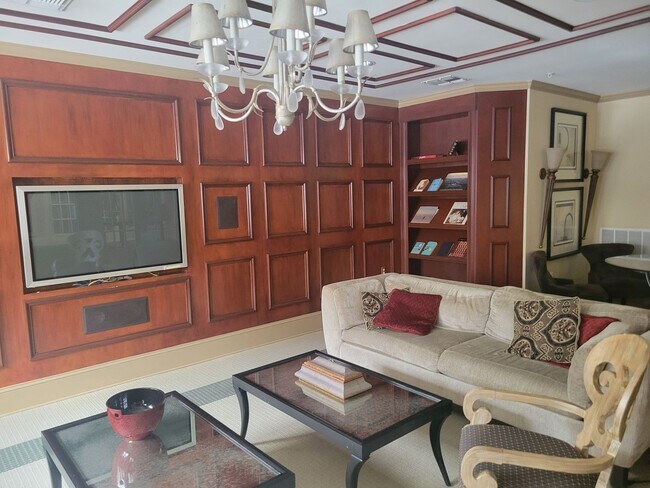 Photo - Stunning 1 BR with a Den/2 BA Condo in Wes...