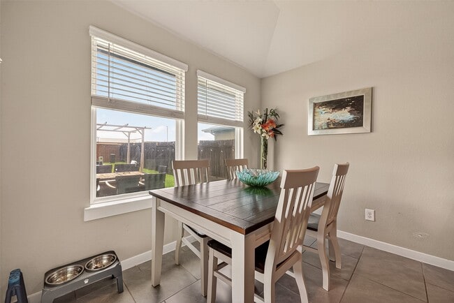 Photo - 3822 Sparkman Ln