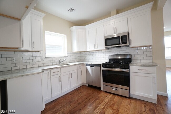Building Photo - 17 Triton Terrace Unit 3 Rental