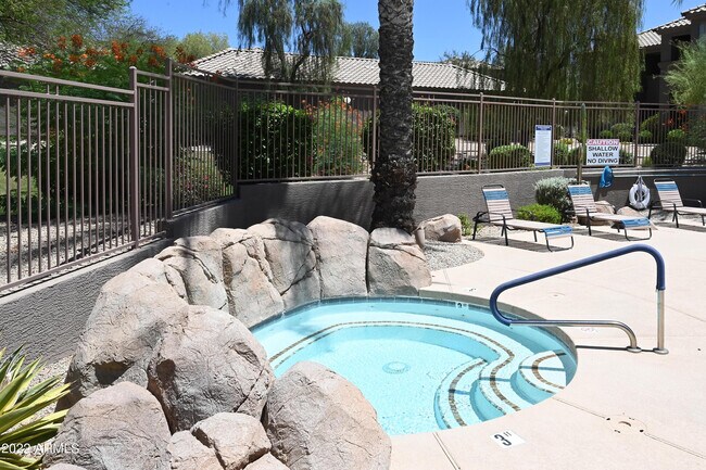 11680 E Sahuaro Dr Unit 1023