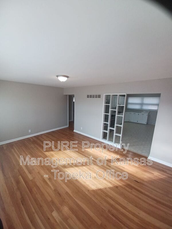 Photo - 2117 SW Van Buren St