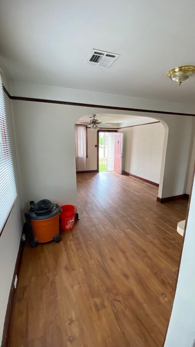 Photo - 1513 Hancock St