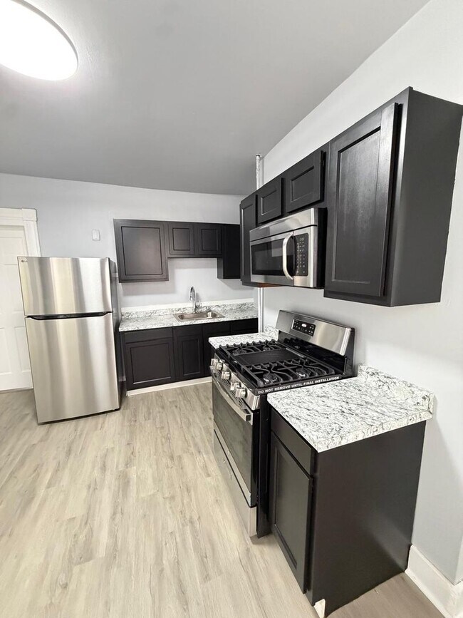 Photo - 52 Farren Ave Unidad 1st Fl