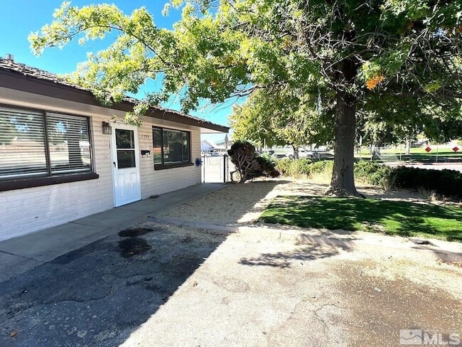 Photo - 1799 York Wy