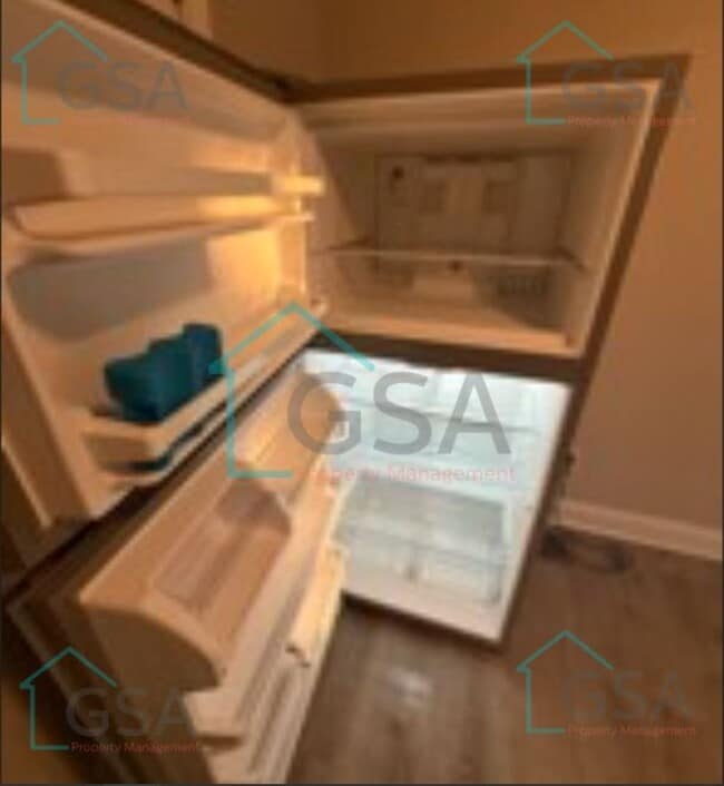 Photo - 2 Bedroom 1 Bath Available!