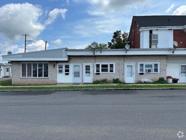 Building Photo - 401 E Main St Unit 6 N Harrison St Rental